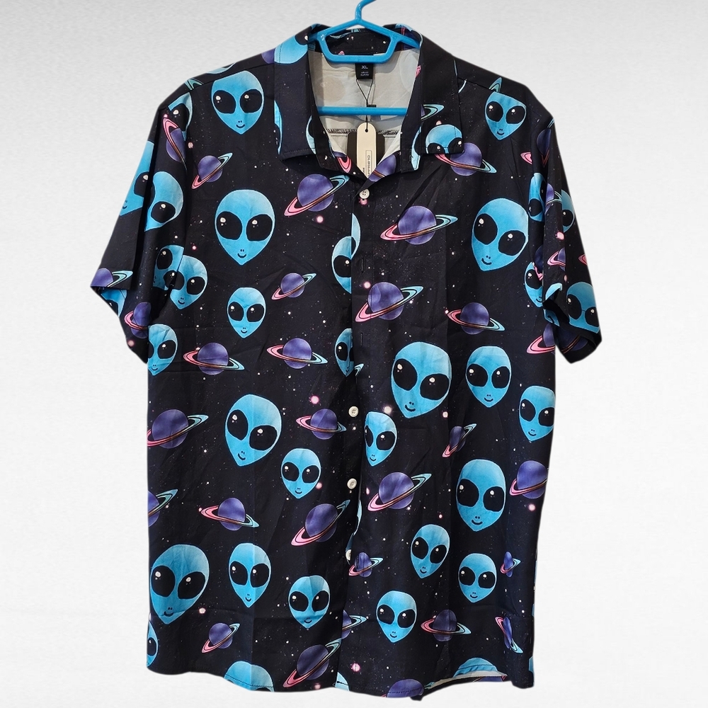 Romwe Alien Print Button Up Short Sleeve Shirt Size XL